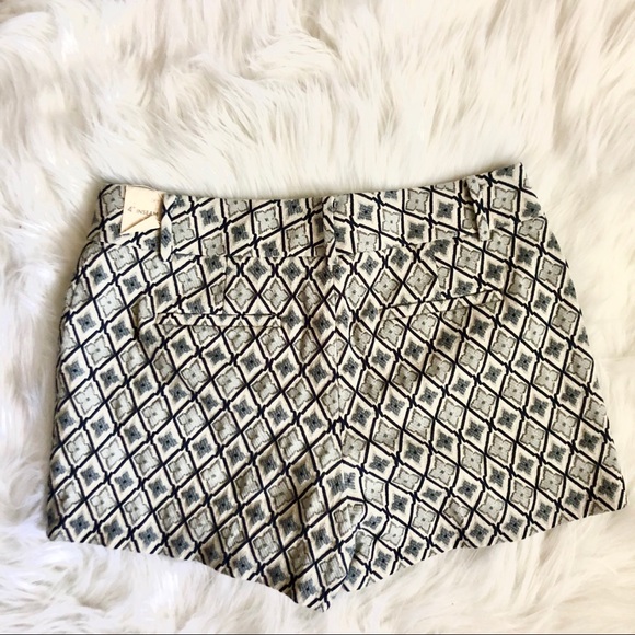 LOFT Pants - [Loft] Diamond Flower Shorts
